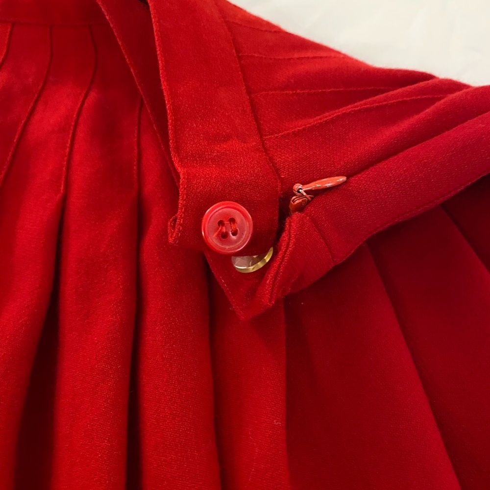 Liz Claiborne Bright Red Pleated A-Line Skirt - Picture 6 of 9
